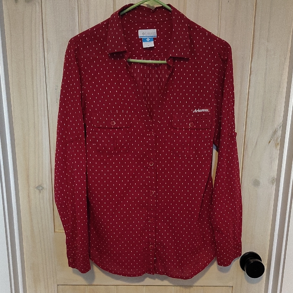 Columbia Arkansas Performance Fishing Gear Women's Red Button-Down Shirt Sz M